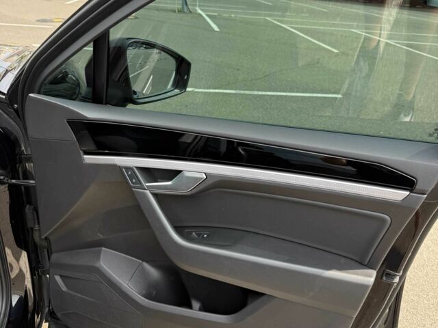 Черный Фольксваген Туарег, объемом двигателя 3 л и пробегом 163 тыс. км за 40000 $, фото 10 на Automoto.ua