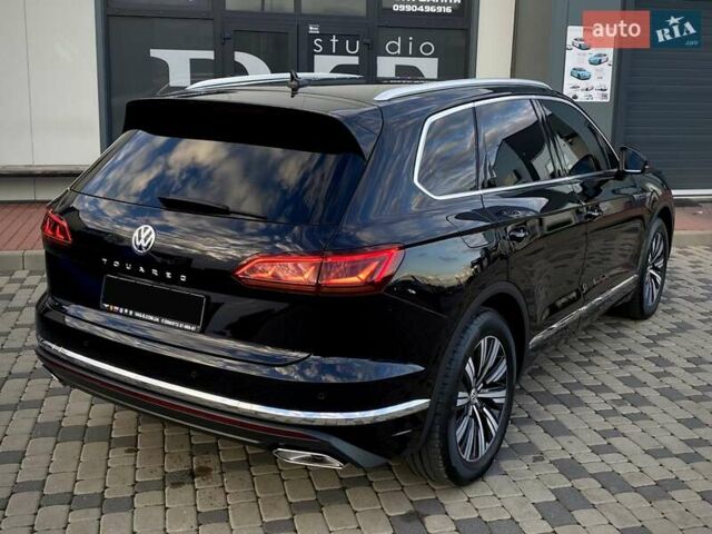 Черный Фольксваген Туарег, объемом двигателя 2.97 л и пробегом 130 тыс. км за 46999 $, фото 38 на Automoto.ua