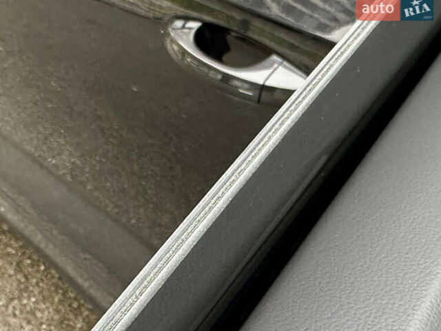 Черный Фольксваген Туарег, объемом двигателя 3 л и пробегом 141 тыс. км за 48500 $, фото 50 на Automoto.ua