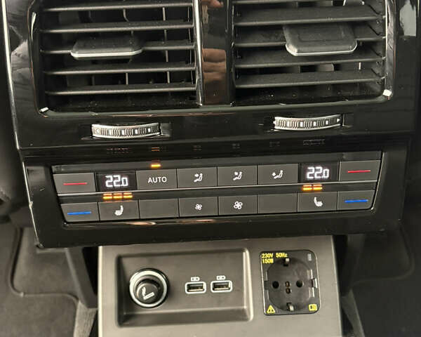 Черный Фольксваген Туарег, объемом двигателя 3 л и пробегом 188 тыс. км за 44555 $, фото 72 на Automoto.ua