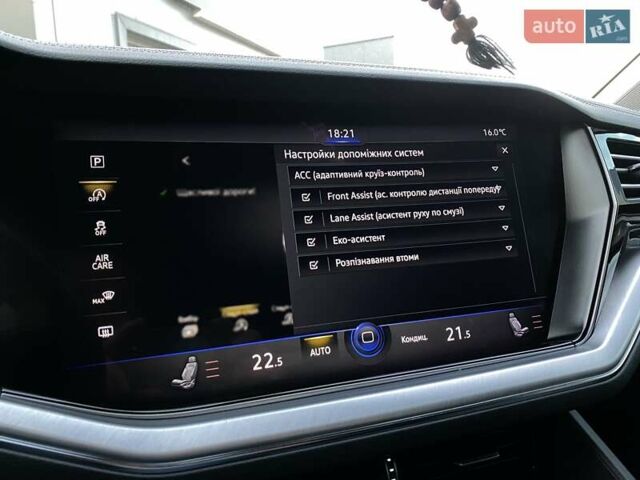 Черный Фольксваген Туарег, объемом двигателя 2.97 л и пробегом 130 тыс. км за 46999 $, фото 75 на Automoto.ua