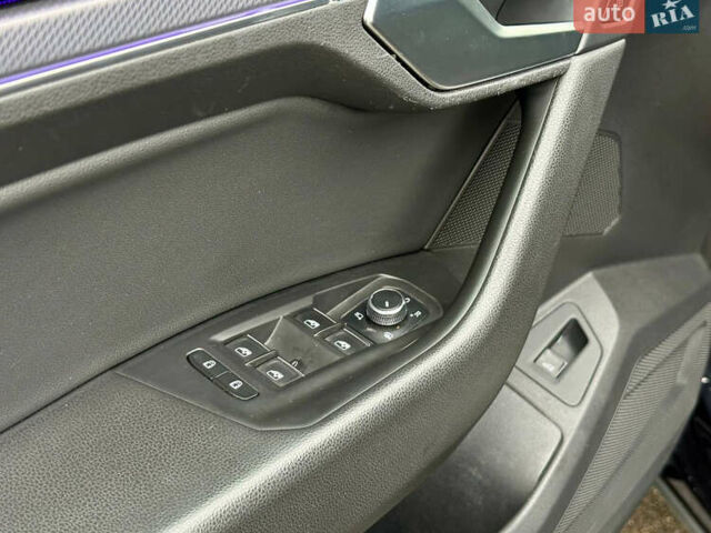 Черный Фольксваген Туарег, объемом двигателя 3 л и пробегом 141 тыс. км за 48500 $, фото 26 на Automoto.ua