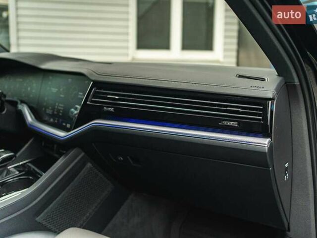 Черный Фольксваген Туарег, объемом двигателя 3.96 л и пробегом 170 тыс. км за 57777 $, фото 64 на Automoto.ua