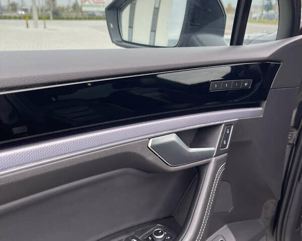 Черный Фольксваген Туарег, объемом двигателя 2.97 л и пробегом 267 тыс. км за 43900 $, фото 23 на Automoto.ua