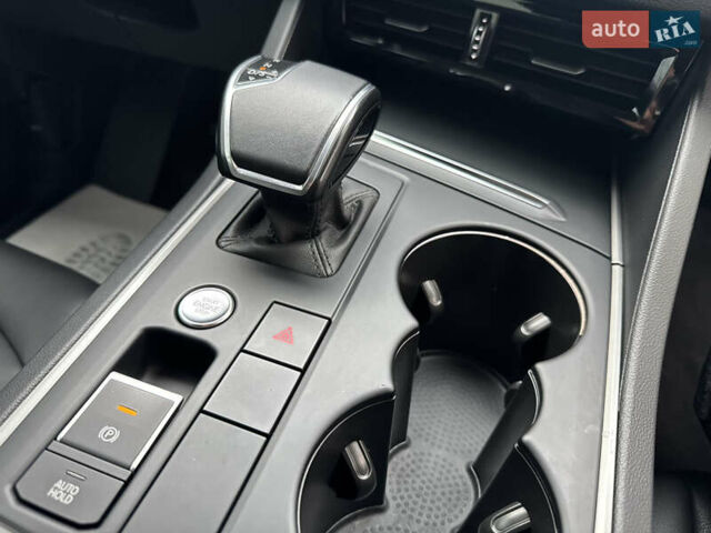 Фольксваген Туарег 2019 в Дубно на Automoto.ua Черный Фольксваген Туарег, объемом двигателя 3 л и пробегом 48 тыс. км за 43500 $, фото 46 на Automoto.ua