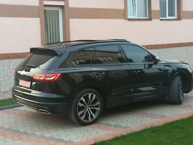 Черный Фольксваген Туарег, объемом двигателя 2.97 л и пробегом 163 тыс. км за 51500 $, фото 34 на Automoto.ua