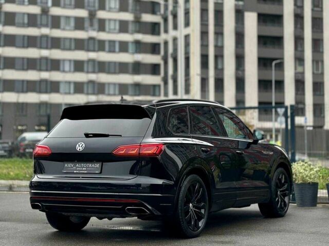 Черный Фольксваген Туарег, объемом двигателя 3 л и пробегом 141 тыс. км за 48500 $, фото 3 на Automoto.ua