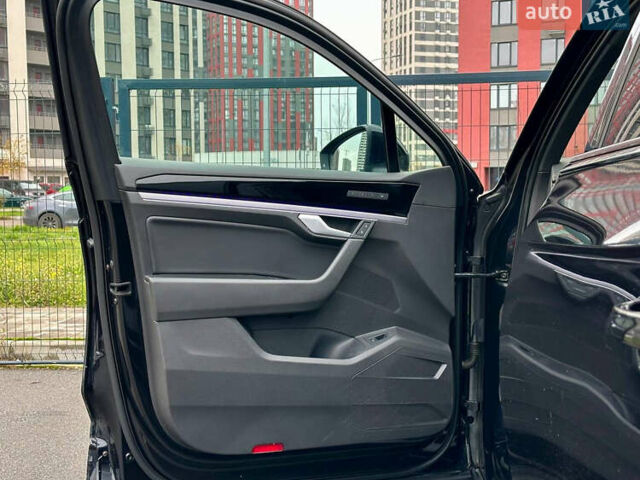 Черный Фольксваген Туарег, объемом двигателя 3 л и пробегом 141 тыс. км за 48500 $, фото 21 на Automoto.ua