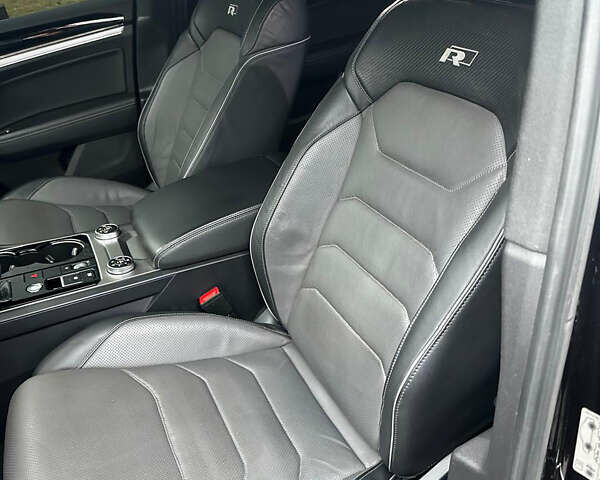 Черный Фольксваген Туарег, объемом двигателя 3 л и пробегом 115 тыс. км за 45500 $, фото 34 на Automoto.ua