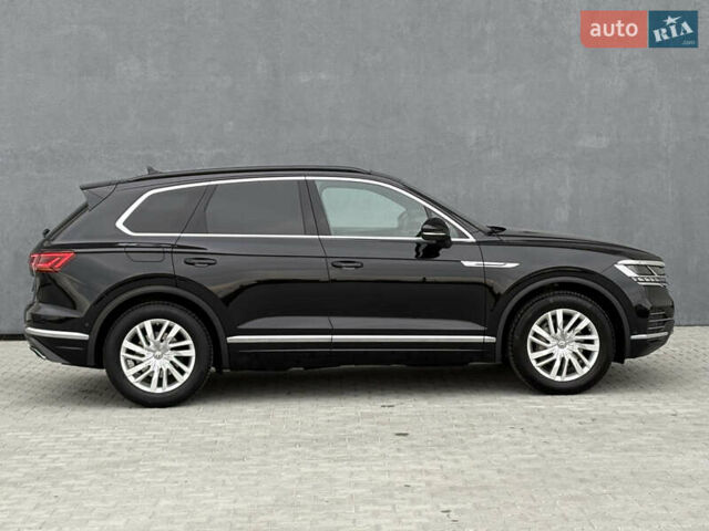 Черный Фольксваген Туарег, объемом двигателя 3 л и пробегом 188 тыс. км за 44555 $, фото 26 на Automoto.ua
