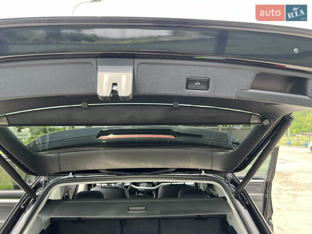 Черный Фольксваген Туарег, объемом двигателя 2.97 л и пробегом 121 тыс. км за 49800 $, фото 25 на Automoto.ua