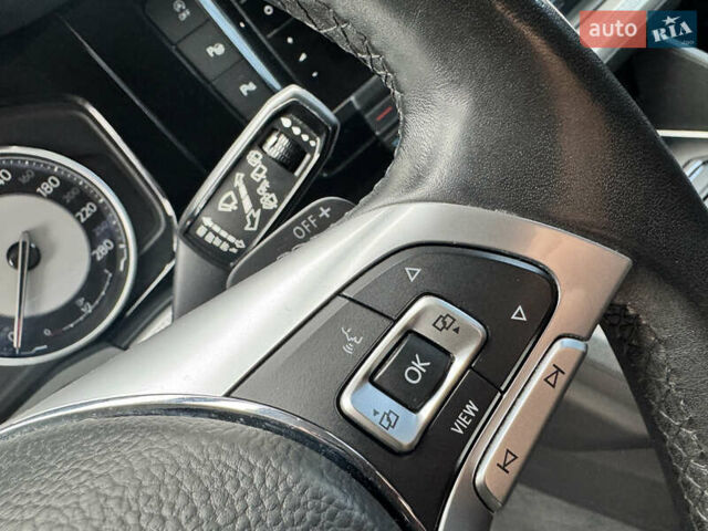 Черный Фольксваген Туарег, объемом двигателя 3 л и пробегом 195 тыс. км за 33700 $, фото 23 на Automoto.ua