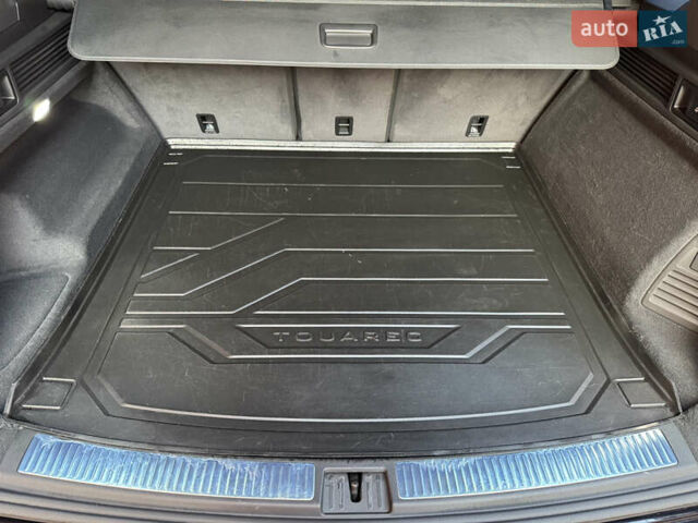 Чорний Фольксваген Туарег, об'ємом двигуна 2.97 л та пробігом 79 тис. км за 68000 $, фото 19 на Automoto.ua