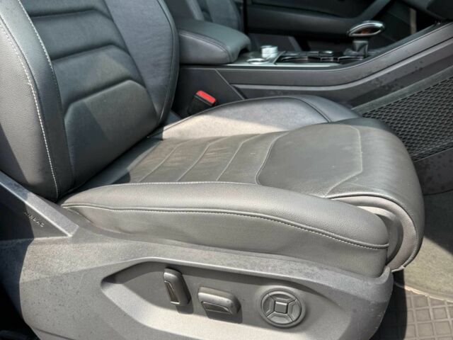 Черный Фольксваген Туарег, объемом двигателя 3 л и пробегом 163 тыс. км за 40000 $, фото 11 на Automoto.ua