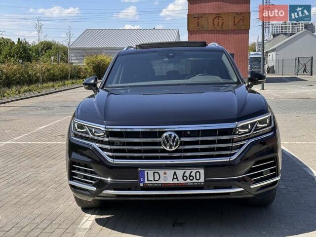 Черный Фольксваген Туарег, объемом двигателя 2.97 л и пробегом 194 тыс. км за 48200 $, фото 6 на Automoto.ua