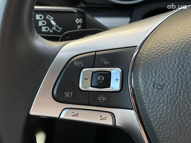 Чорний Фольксваген Туарег, об'ємом двигуна 3 л та пробігом 43 тис. км за 43990 $, фото 19 на Automoto.ua