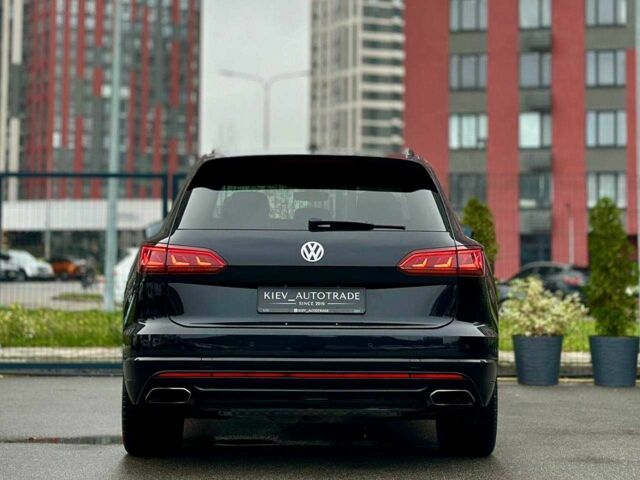 Черный Фольксваген Туарег, объемом двигателя 3 л и пробегом 141 тыс. км за 48500 $, фото 2 на Automoto.ua