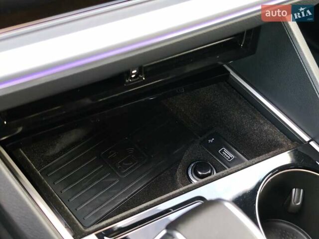 Черный Фольксваген Туарег, объемом двигателя 2.97 л и пробегом 108 тыс. км за 57499 $, фото 33 на Automoto.ua