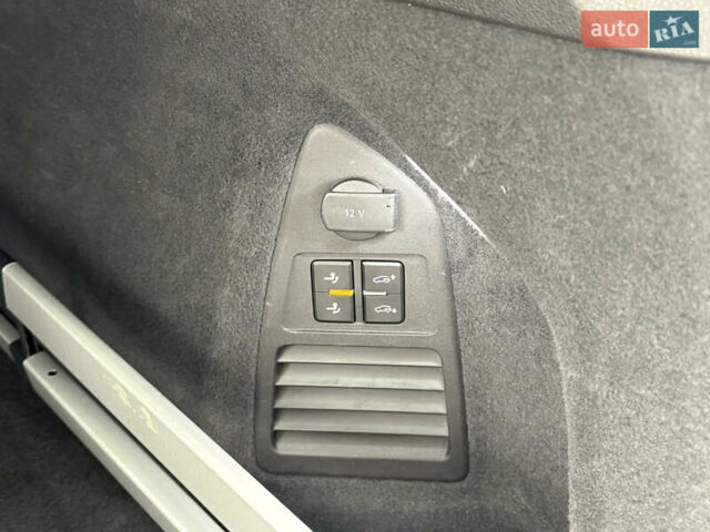 Черный Фольксваген Туарег, объемом двигателя 3 л и пробегом 188 тыс. км за 44555 $, фото 82 на Automoto.ua