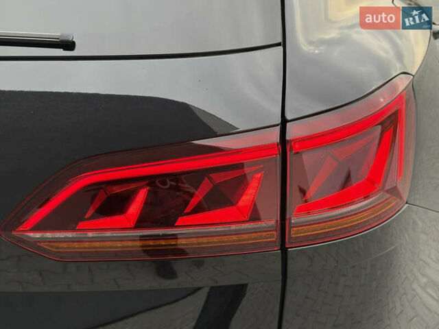 Черный Фольксваген Туарег, объемом двигателя 3 л и пробегом 188 тыс. км за 44555 $, фото 45 на Automoto.ua