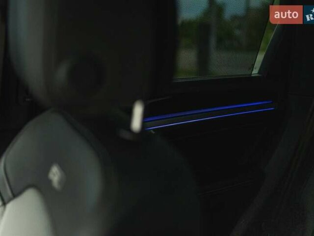 Черный Фольксваген Туарег, объемом двигателя 3.96 л и пробегом 170 тыс. км за 57777 $, фото 51 на Automoto.ua