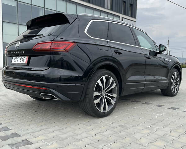 Черный Фольксваген Туарег, объемом двигателя 2.97 л и пробегом 267 тыс. км за 43900 $, фото 5 на Automoto.ua