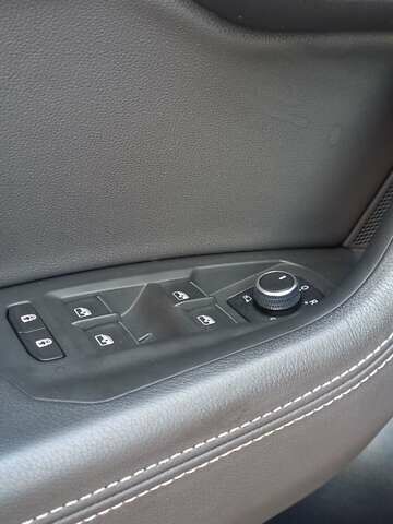 Черный Фольксваген Туарег, объемом двигателя 2.97 л и пробегом 163 тыс. км за 51500 $, фото 14 на Automoto.ua