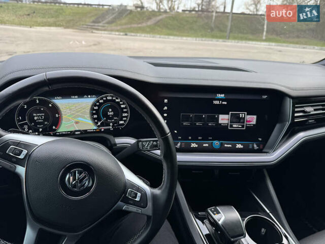 Чорний Фольксваген Туарег, об'ємом двигуна 2.97 л та пробігом 79 тис. км за 68000 $, фото 6 на Automoto.ua