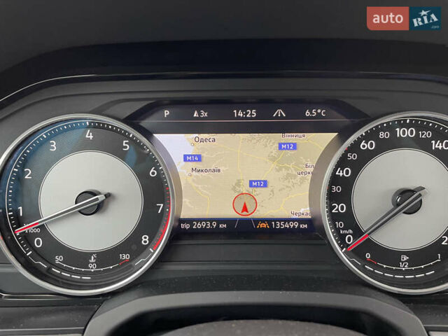 Черный Фольксваген Туарег, объемом двигателя 2.99 л и пробегом 135 тыс. км за 36950 $, фото 6 на Automoto.ua