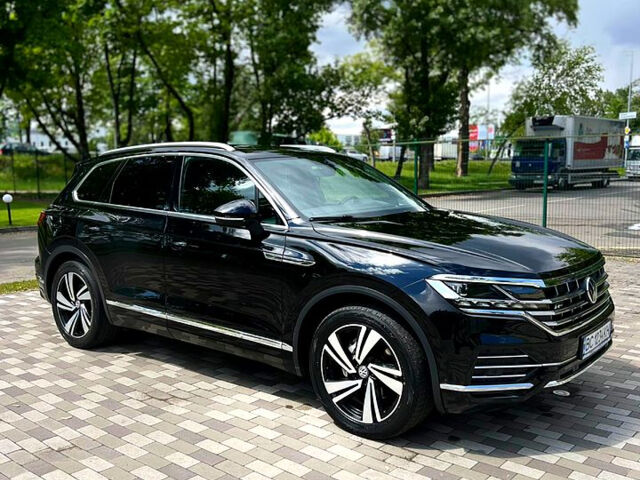 Чорний Фольксваген Туарег, об'ємом двигуна 3 л та пробігом 220 тис. км за 44500 $, фото 3 на Automoto.ua