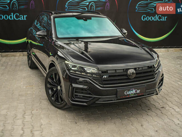 Черный Фольксваген Туарег, объемом двигателя 3.96 л и пробегом 170 тыс. км за 57777 $, фото 1 на Automoto.ua