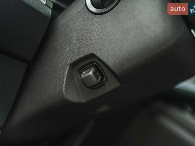 Черный Фольксваген Туарег, объемом двигателя 3.96 л и пробегом 170 тыс. км за 57777 $, фото 50 на Automoto.ua