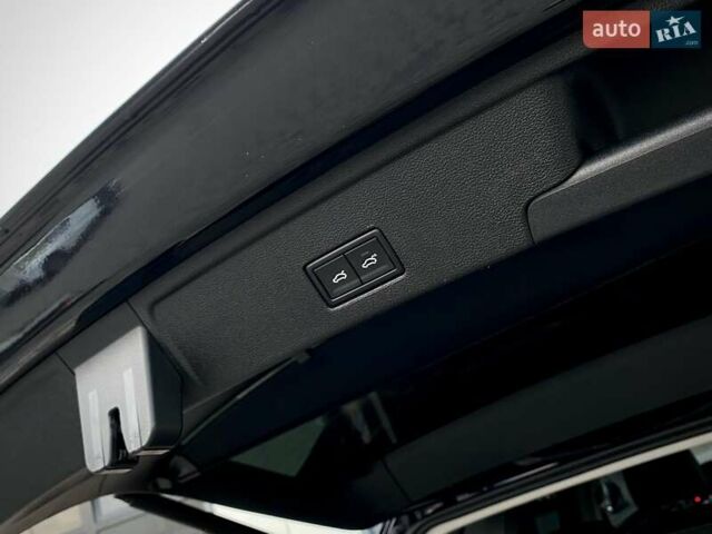 Черный Фольксваген Туарег, объемом двигателя 2.97 л и пробегом 130 тыс. км за 46500 $, фото 57 на Automoto.ua
