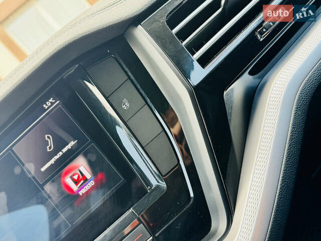 Черный Фольксваген Туарег, объемом двигателя 3 л и пробегом 195 тыс. км за 33700 $, фото 26 на Automoto.ua