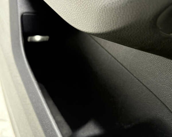 Черный Фольксваген Туарег, объемом двигателя 3 л и пробегом 188 тыс. км за 44555 $, фото 47 на Automoto.ua