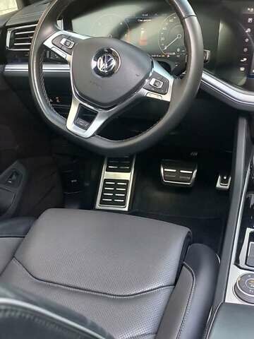 Черный Фольксваген Туарег, объемом двигателя 2.97 л и пробегом 163 тыс. км за 51500 $, фото 23 на Automoto.ua