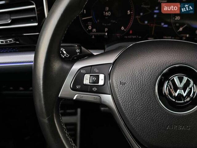 Черный Фольксваген Туарег, объемом двигателя 2.97 л и пробегом 98 тыс. км за 59980 $, фото 35 на Automoto.ua