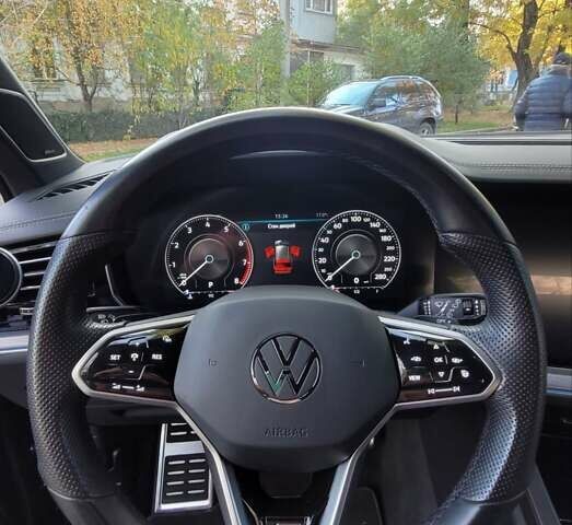 Чорний Фольксваген Туарег, об'ємом двигуна 3 л та пробігом 86 тис. км за 56900 $, фото 23 на Automoto.ua