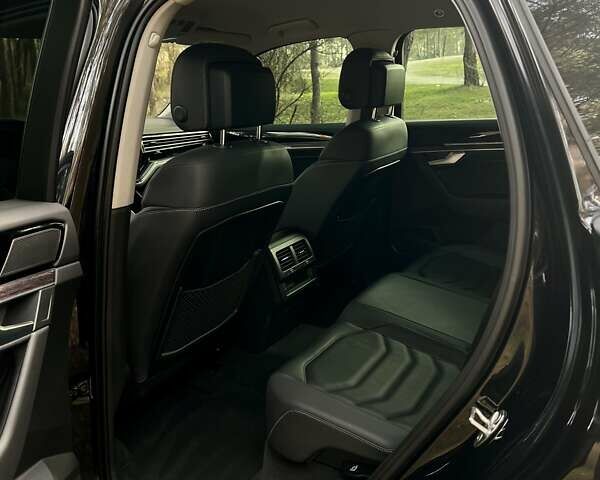 Черный Фольксваген Туарег, объемом двигателя 2.97 л и пробегом 177 тыс. км за 44000 $, фото 6 на Automoto.ua