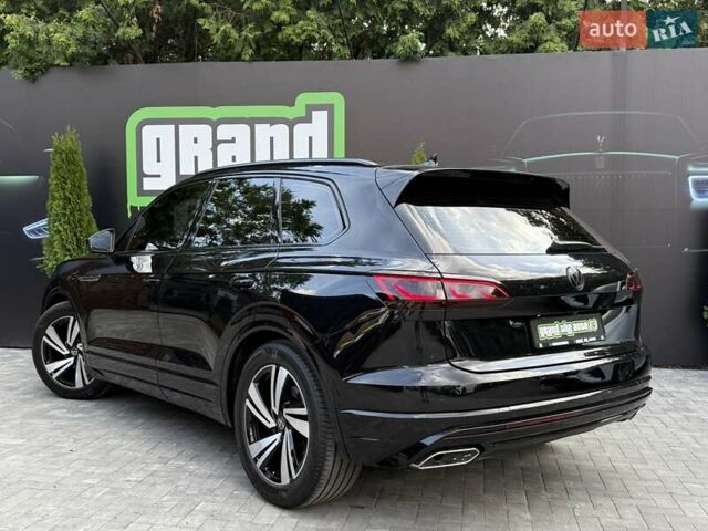 Черный Фольксваген Туарег, объемом двигателя 2.97 л и пробегом 138 тыс. км за 56800 $, фото 31 на Automoto.ua