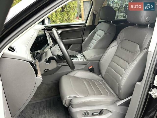 Чорний Фольксваген Туарег, об'ємом двигуна 3 л та пробігом 88 тис. км за 53500 $, фото 15 на Automoto.ua