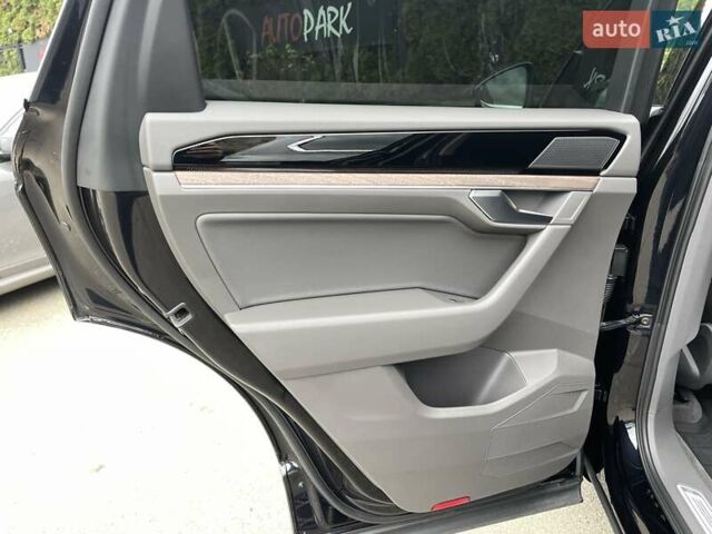 Чорний Фольксваген Туарег, об'ємом двигуна 3 л та пробігом 88 тис. км за 53500 $, фото 16 на Automoto.ua