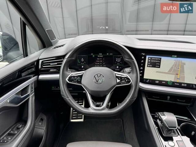 Черный Фольксваген Туарег, объемом двигателя 3 л и пробегом 116 тыс. км за 60900 $, фото 26 на Automoto.ua