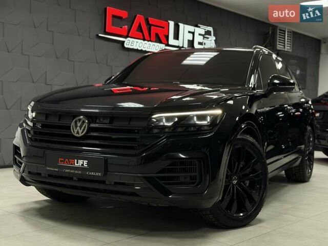 Чорний Фольксваген Туарег, об'ємом двигуна 3.96 л та пробігом 138 тис. км за 64500 $, фото 1 на Automoto.ua