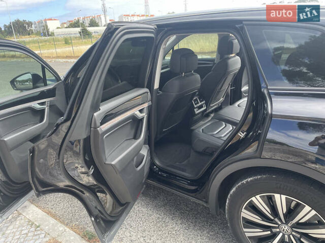 Черный Фольксваген Туарег, объемом двигателя 2.99 л и пробегом 100 тыс. км за 48000 $, фото 9 на Automoto.ua