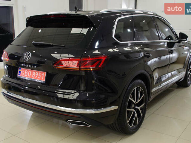 Черный Фольксваген Туарег, объемом двигателя 2.97 л и пробегом 95 тыс. км за 60000 $, фото 20 на Automoto.ua