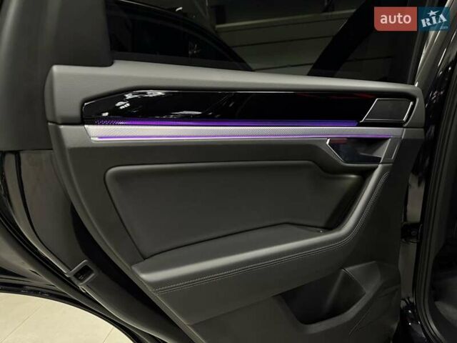 Чорний Фольксваген Туарег, об'ємом двигуна 3.96 л та пробігом 138 тис. км за 64500 $, фото 50 на Automoto.ua