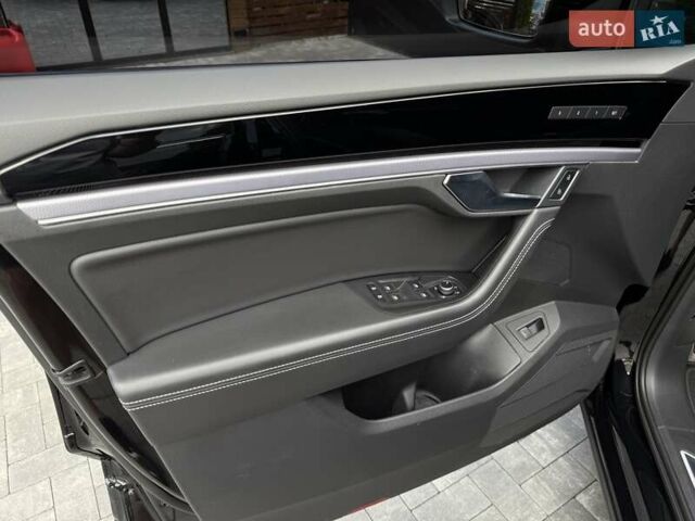 Черный Фольксваген Туарег, объемом двигателя 2.97 л и пробегом 138 тыс. км за 56800 $, фото 66 на Automoto.ua