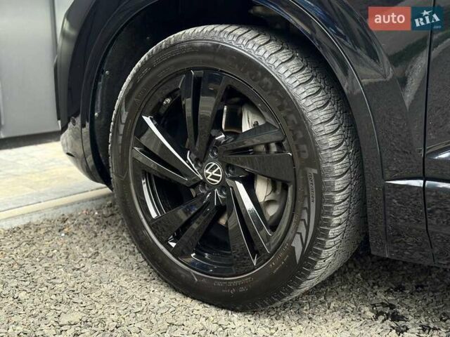 Черный Фольксваген Туарег, объемом двигателя 3 л и пробегом 116 тыс. км за 60900 $, фото 9 на Automoto.ua