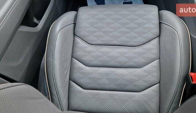 Черный Фольксваген Туарег, объемом двигателя 2.97 л и пробегом 66 тыс. км за 58800 $, фото 33 на Automoto.ua